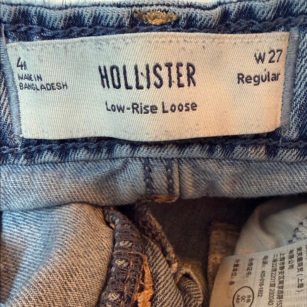 Hollister Light Blue Straight Leg Jeans - Picture 2 of 4